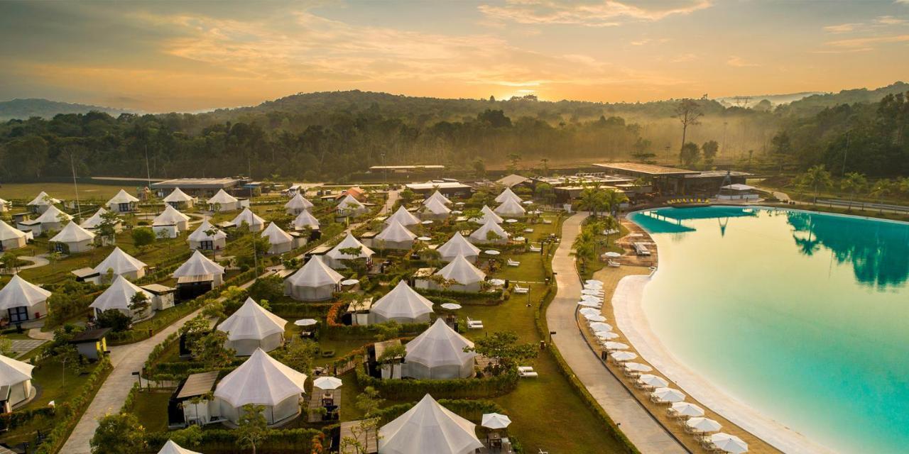 Natra Bintan, A Tribute Portfolio Lagoi